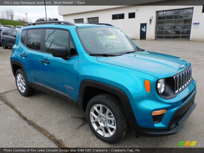 Front 3/4 View of 2021 Renegade Sport 4x4