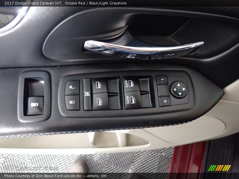 Octane Red / Black/Light Graystone 2017 Dodge Grand Caravan SXT