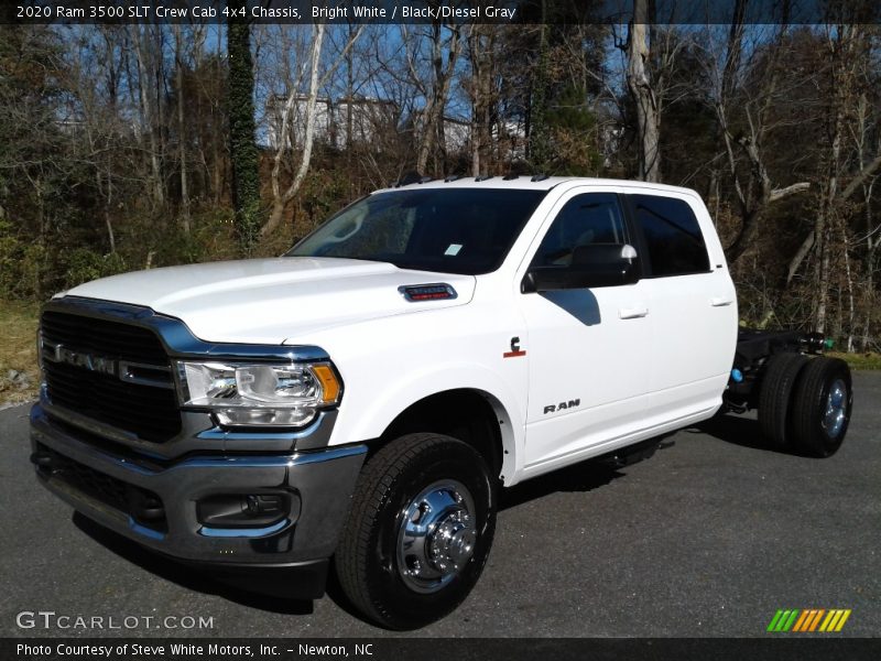 Bright White / Black/Diesel Gray 2020 Ram 3500 SLT Crew Cab 4x4 Chassis