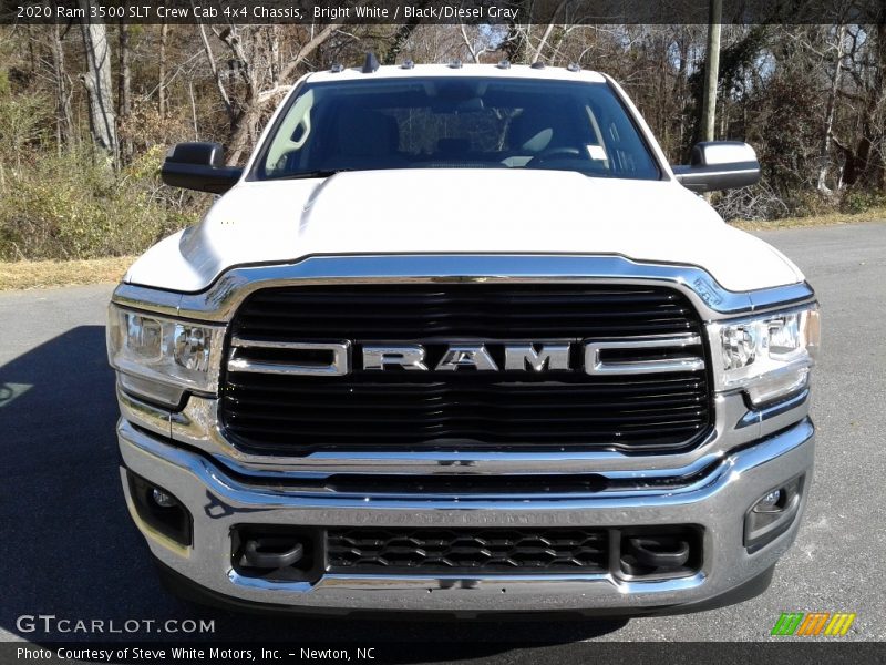 Bright White / Black/Diesel Gray 2020 Ram 3500 SLT Crew Cab 4x4 Chassis