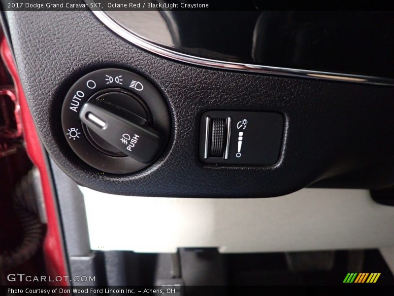 Octane Red / Black/Light Graystone 2017 Dodge Grand Caravan SXT
