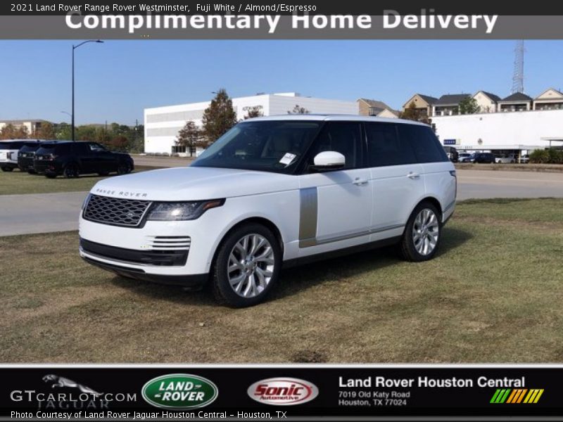 Fuji White / Almond/Espresso 2021 Land Rover Range Rover Westminster