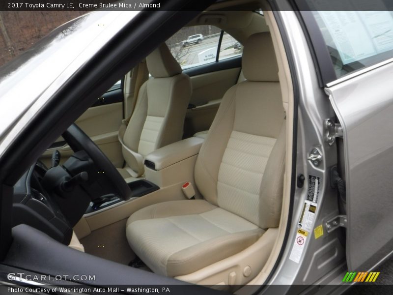 Creme Brulee Mica / Almond 2017 Toyota Camry LE