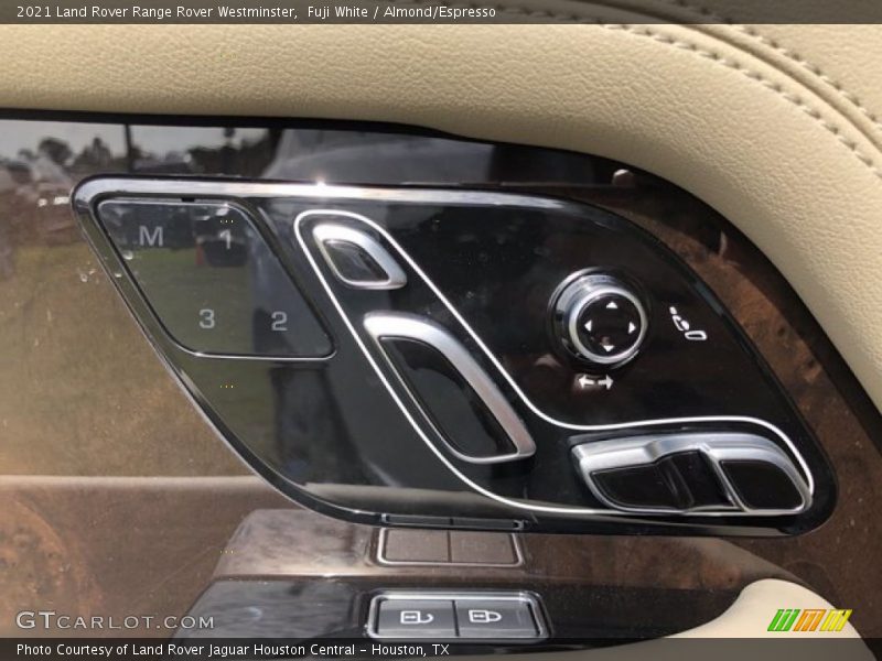 Fuji White / Almond/Espresso 2021 Land Rover Range Rover Westminster