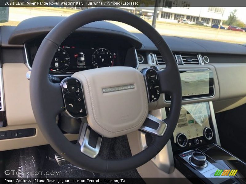 Fuji White / Almond/Espresso 2021 Land Rover Range Rover Westminster