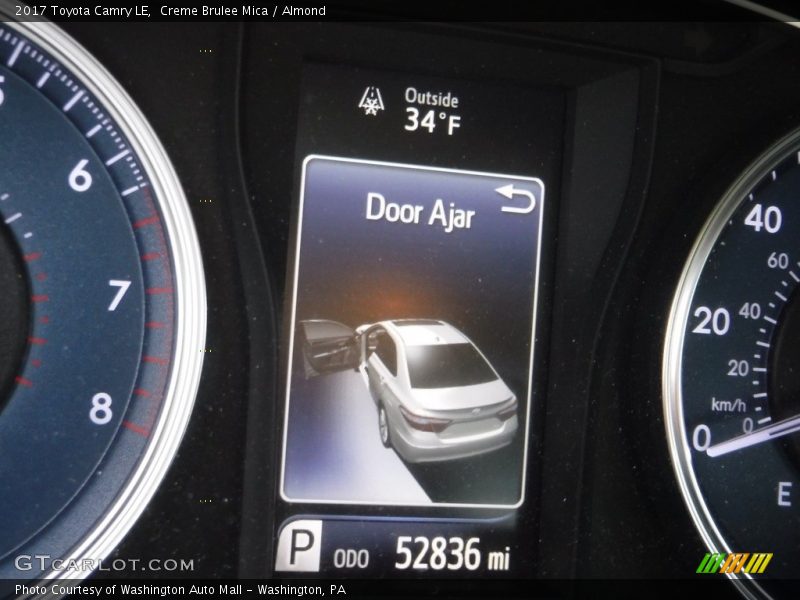 Creme Brulee Mica / Almond 2017 Toyota Camry LE
