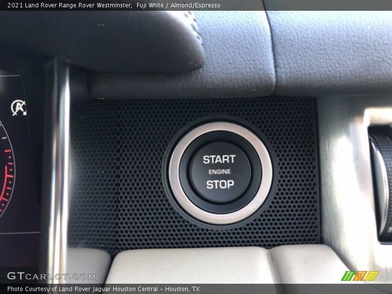 Fuji White / Almond/Espresso 2021 Land Rover Range Rover Westminster