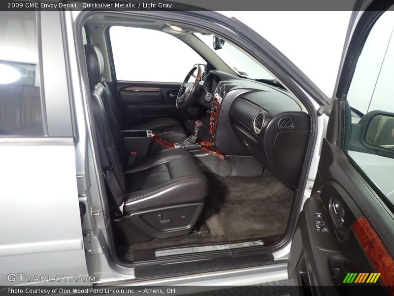 Quicksilver Metallic / Light Gray 2009 GMC Envoy Denali
