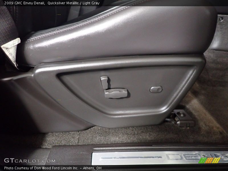 Quicksilver Metallic / Light Gray 2009 GMC Envoy Denali