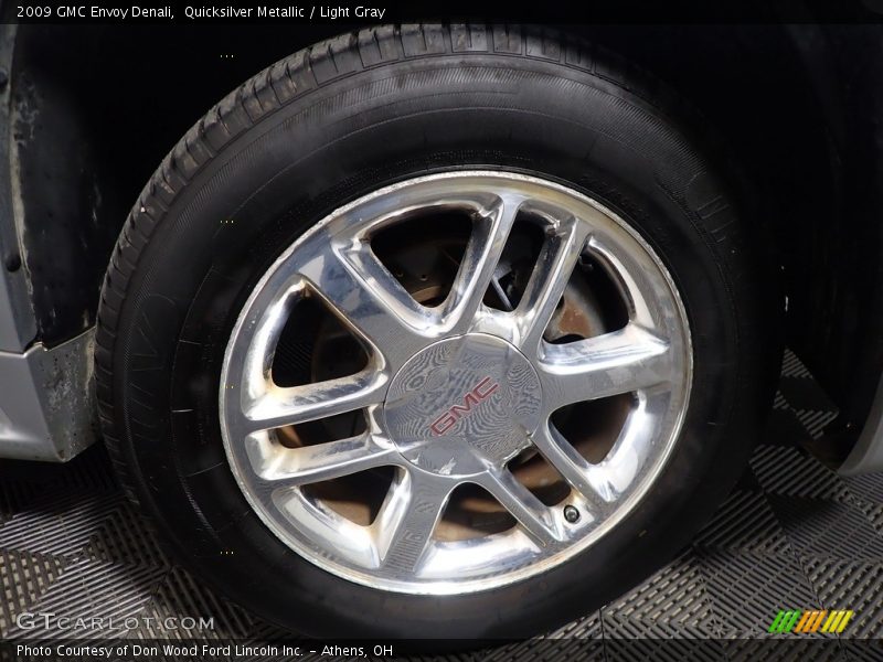 Quicksilver Metallic / Light Gray 2009 GMC Envoy Denali