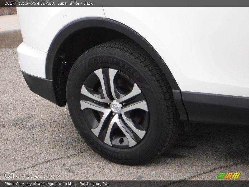 Super White / Black 2017 Toyota RAV4 LE AWD