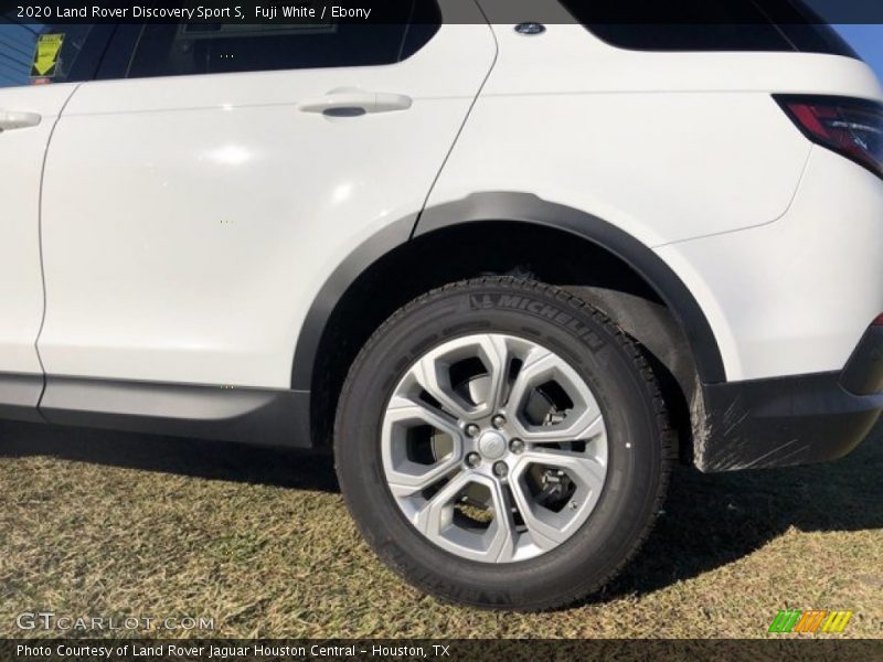 Fuji White / Ebony 2020 Land Rover Discovery Sport S