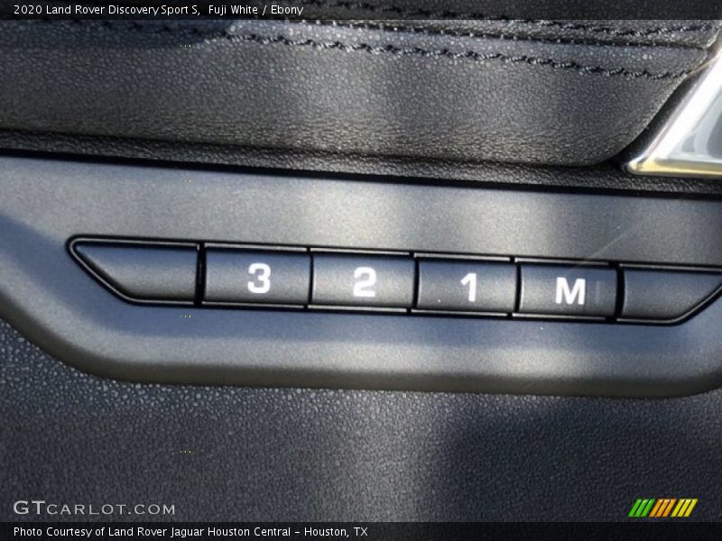 Fuji White / Ebony 2020 Land Rover Discovery Sport S