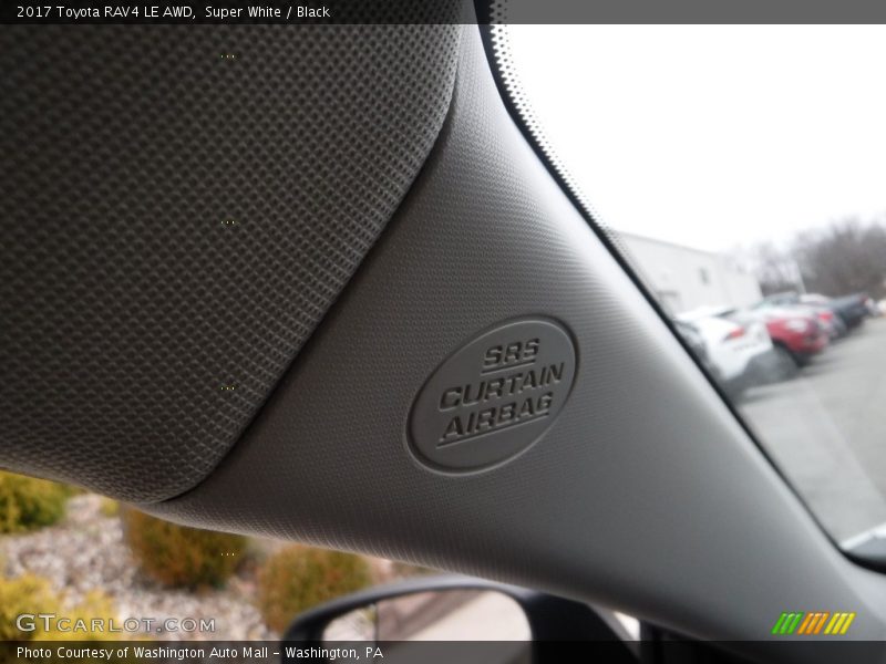Super White / Black 2017 Toyota RAV4 LE AWD