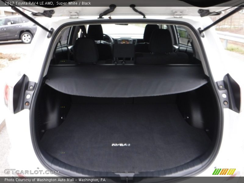 Super White / Black 2017 Toyota RAV4 LE AWD