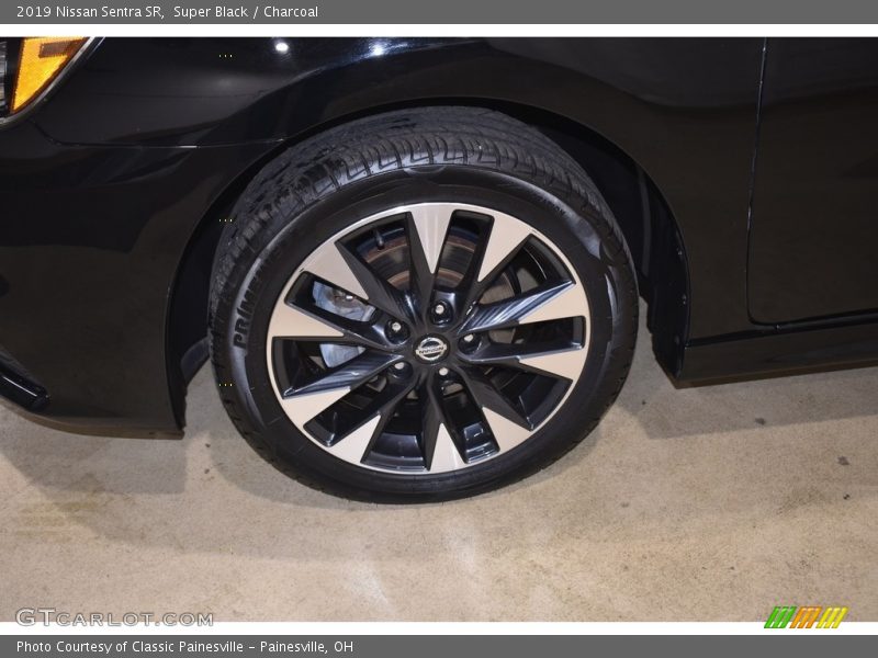 Super Black / Charcoal 2019 Nissan Sentra SR