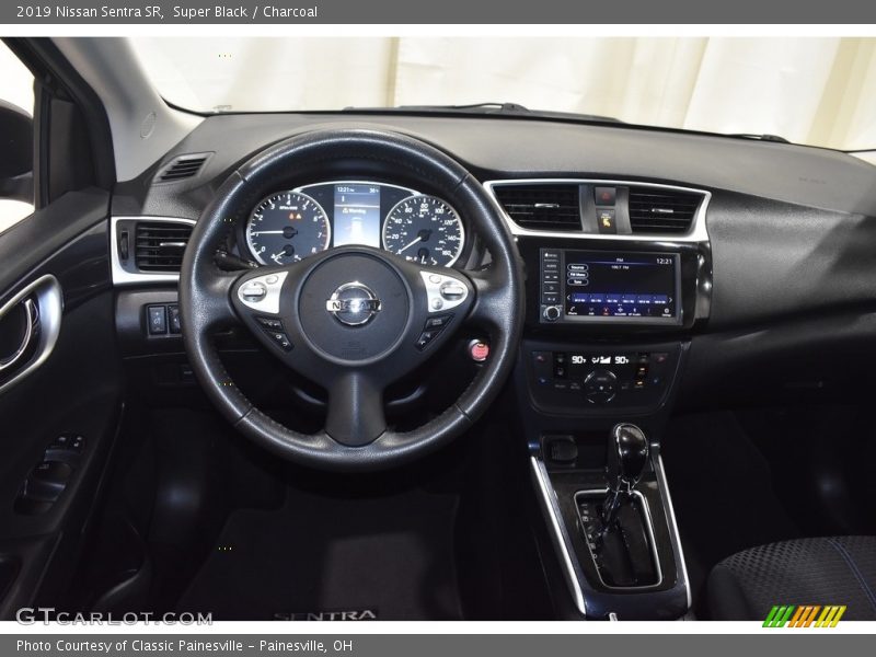 Super Black / Charcoal 2019 Nissan Sentra SR