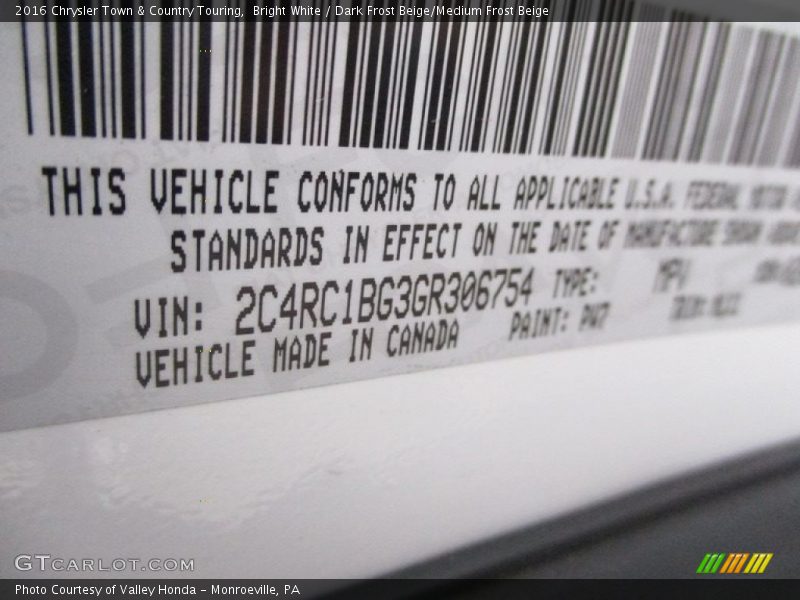 Bright White / Dark Frost Beige/Medium Frost Beige 2016 Chrysler Town & Country Touring