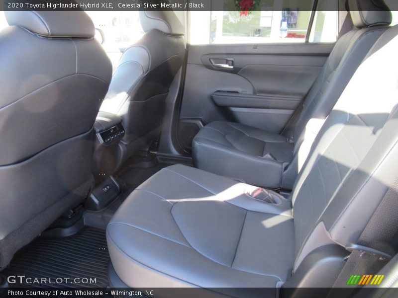 Celestial Silver Metallic / Black 2020 Toyota Highlander Hybrid XLE