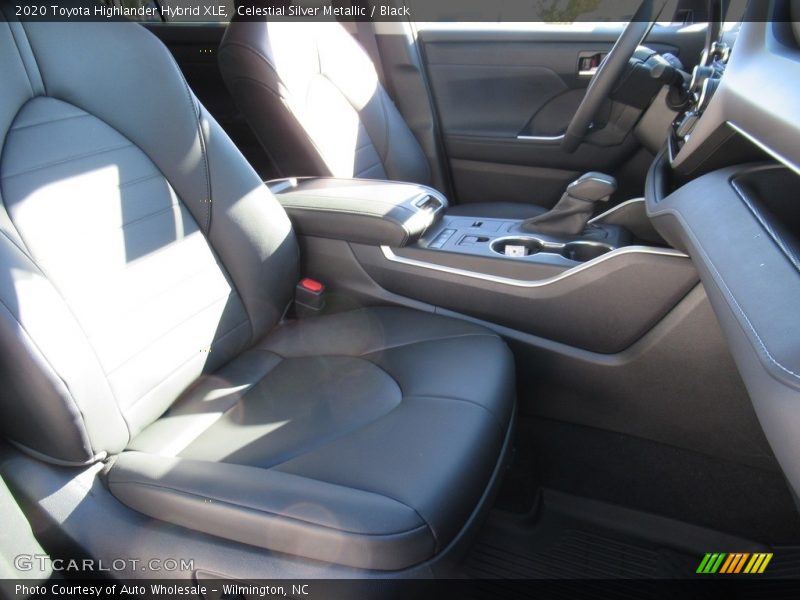 Celestial Silver Metallic / Black 2020 Toyota Highlander Hybrid XLE