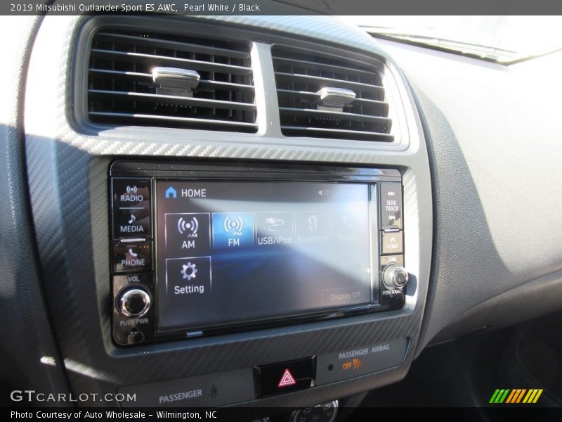 Pearl White / Black 2019 Mitsubishi Outlander Sport ES AWC