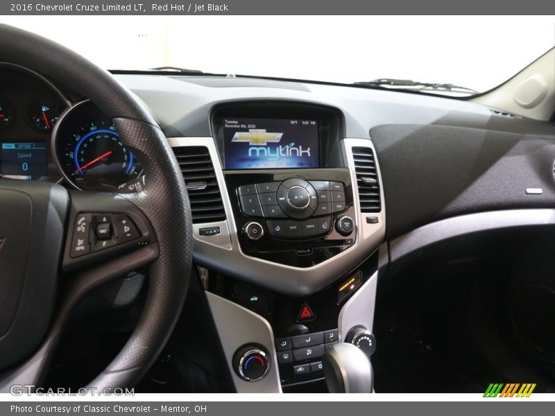 Red Hot / Jet Black 2016 Chevrolet Cruze Limited LT