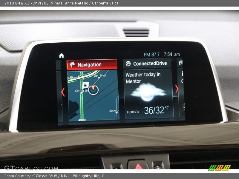 Mineral White Metallic / Canberra Beige 2018 BMW X1 xDrive28i