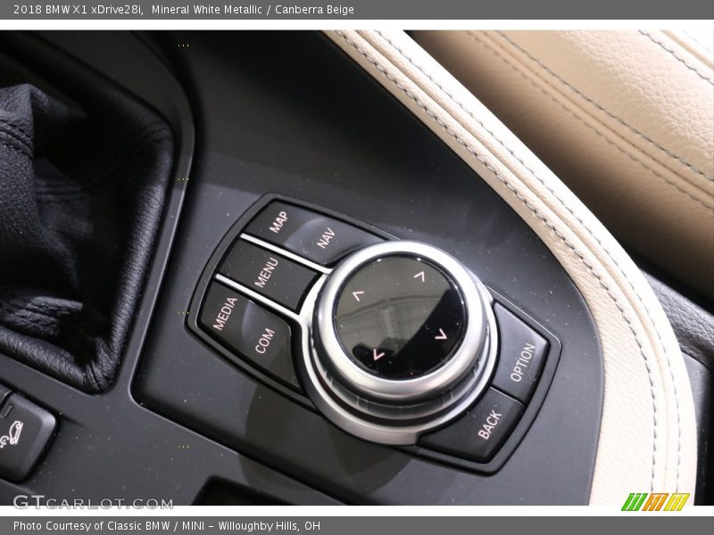 Mineral White Metallic / Canberra Beige 2018 BMW X1 xDrive28i