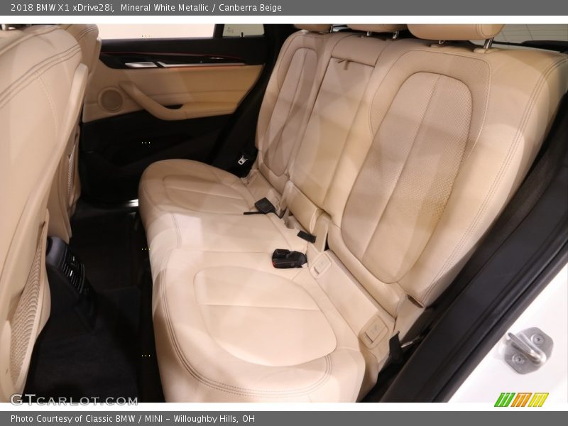 Mineral White Metallic / Canberra Beige 2018 BMW X1 xDrive28i