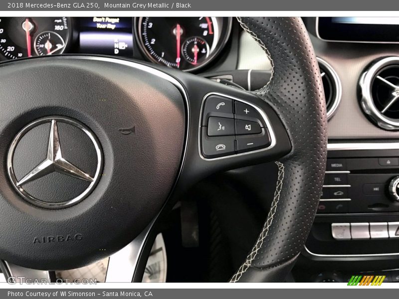 Mountain Grey Metallic / Black 2018 Mercedes-Benz GLA 250
