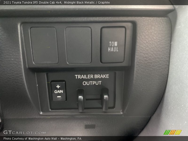 Midnight Black Metallic / Graphite 2021 Toyota Tundra SR5 Double Cab 4x4