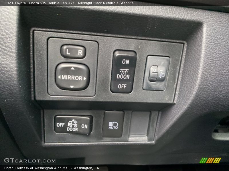 Midnight Black Metallic / Graphite 2021 Toyota Tundra SR5 Double Cab 4x4