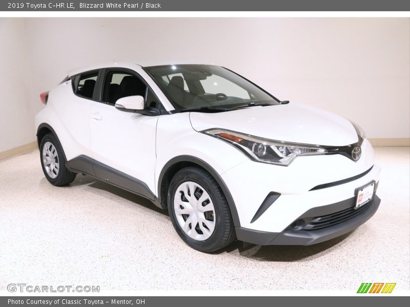 Blizzard White Pearl / Black 2019 Toyota C-HR LE