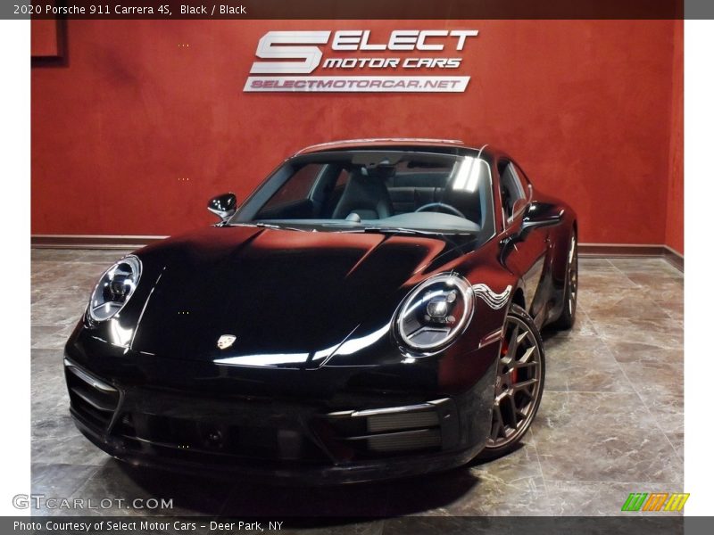 Black / Black 2020 Porsche 911 Carrera 4S