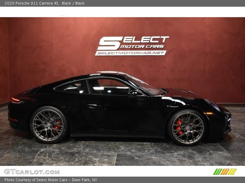 Black / Black 2020 Porsche 911 Carrera 4S