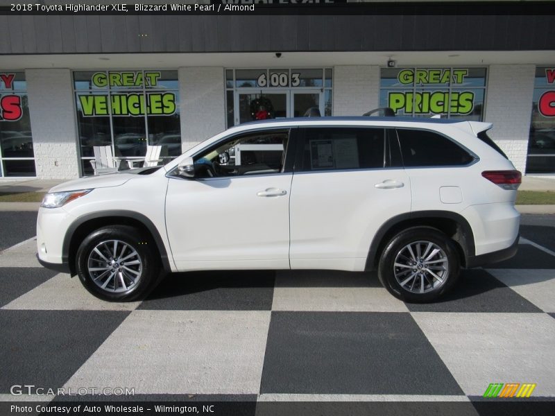 Blizzard White Pearl / Almond 2018 Toyota Highlander XLE