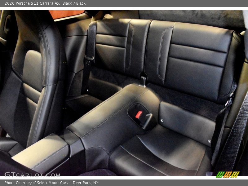 Black / Black 2020 Porsche 911 Carrera 4S
