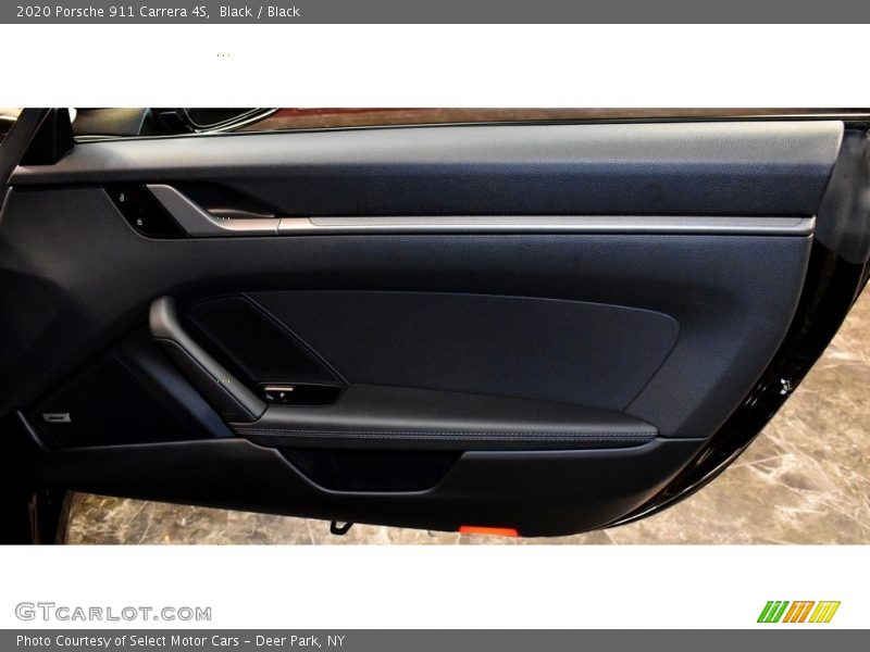 Black / Black 2020 Porsche 911 Carrera 4S