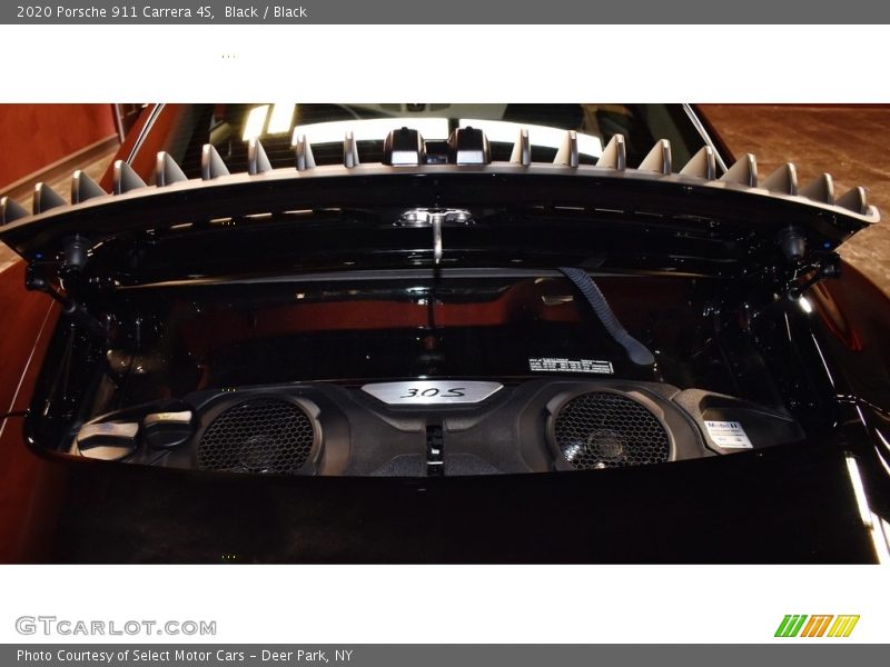 Black / Black 2020 Porsche 911 Carrera 4S
