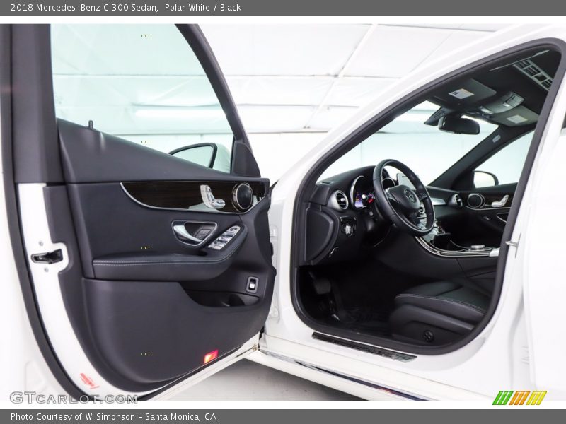 Polar White / Black 2018 Mercedes-Benz C 300 Sedan