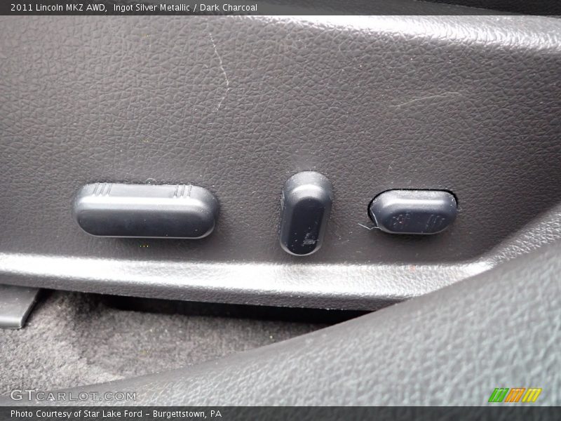 Ingot Silver Metallic / Dark Charcoal 2011 Lincoln MKZ AWD