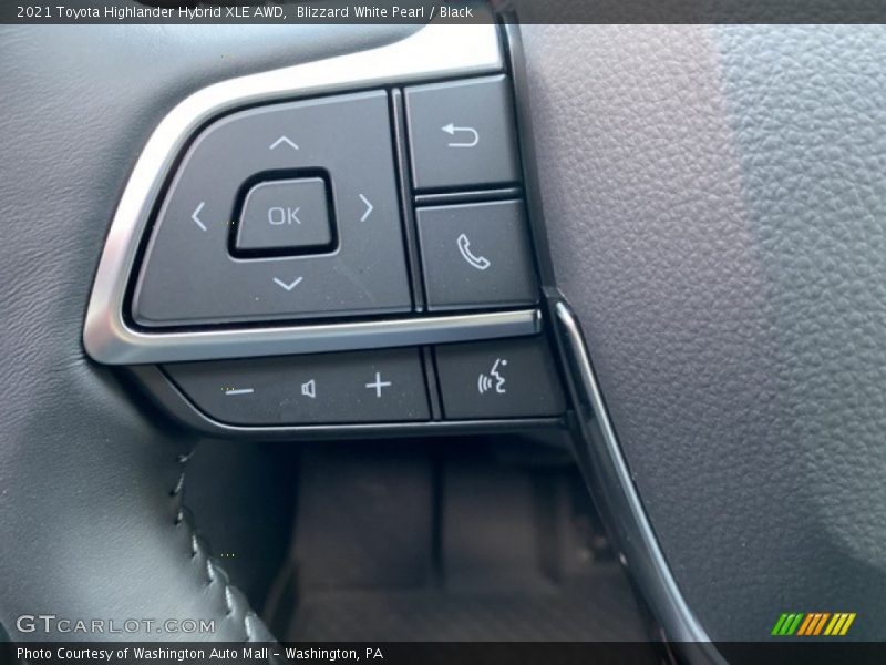 Blizzard White Pearl / Black 2021 Toyota Highlander Hybrid XLE AWD