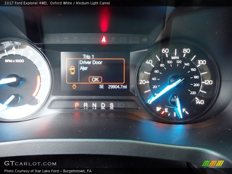Oxford White / Medium Light Camel 2017 Ford Explorer 4WD