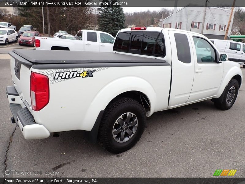 Glacier White / Graphite 2017 Nissan Frontier Pro-4X King Cab 4x4