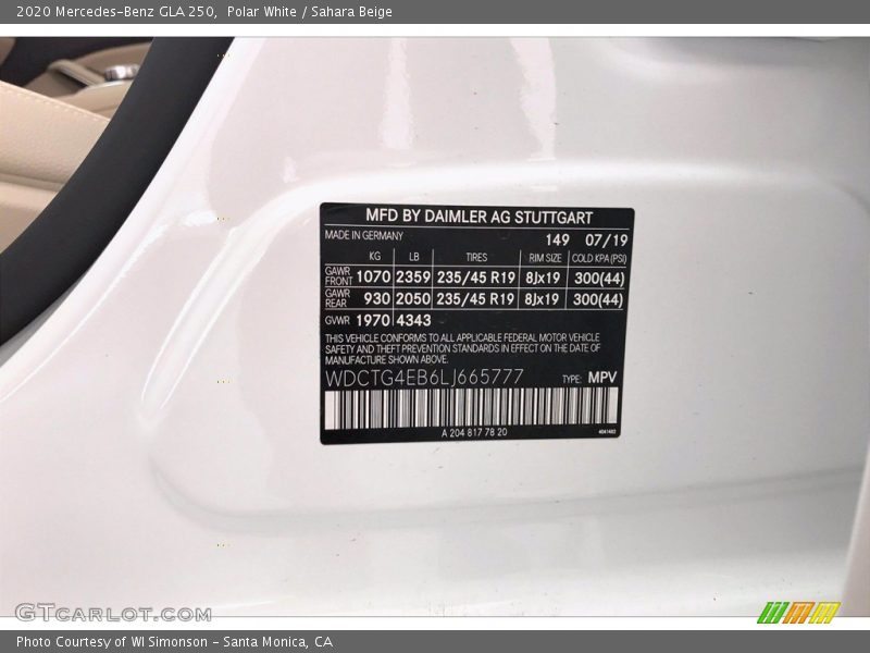 Polar White / Sahara Beige 2020 Mercedes-Benz GLA 250