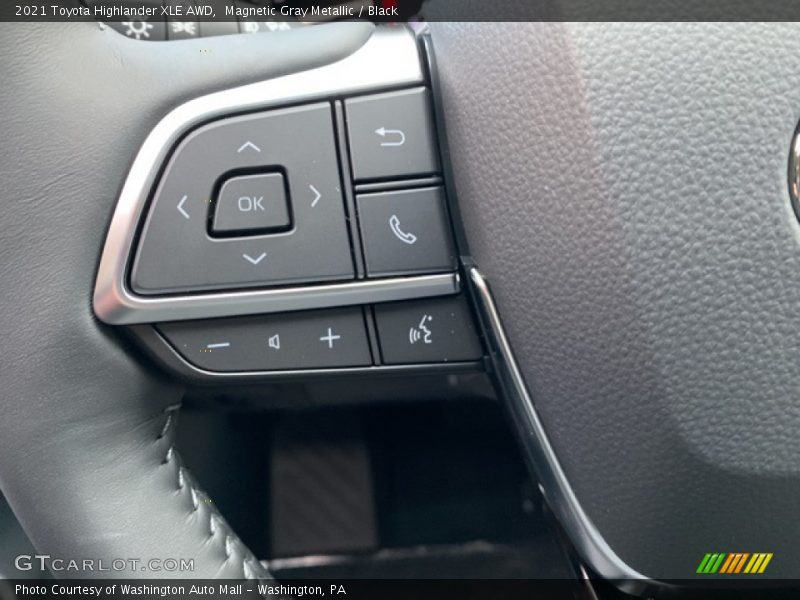  2021 Highlander XLE AWD Steering Wheel