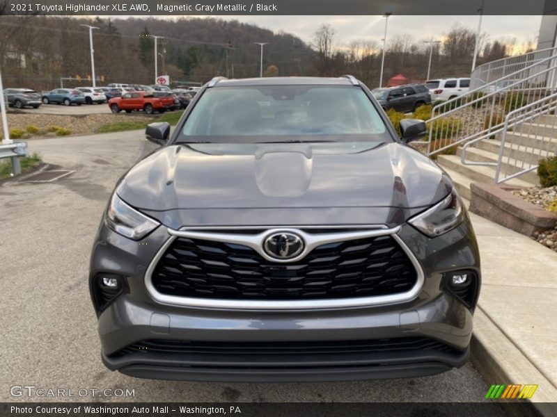 Magnetic Gray Metallic / Black 2021 Toyota Highlander XLE AWD