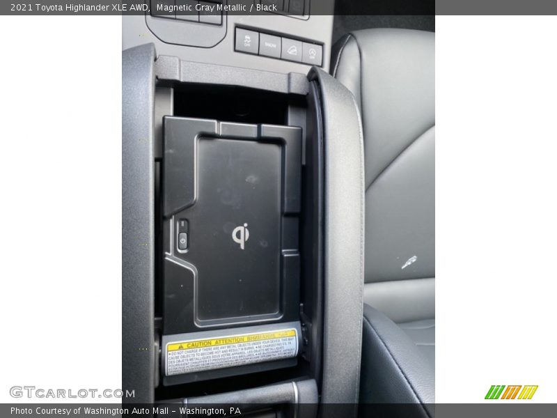 Magnetic Gray Metallic / Black 2021 Toyota Highlander XLE AWD