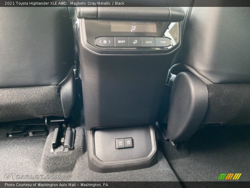 Magnetic Gray Metallic / Black 2021 Toyota Highlander XLE AWD