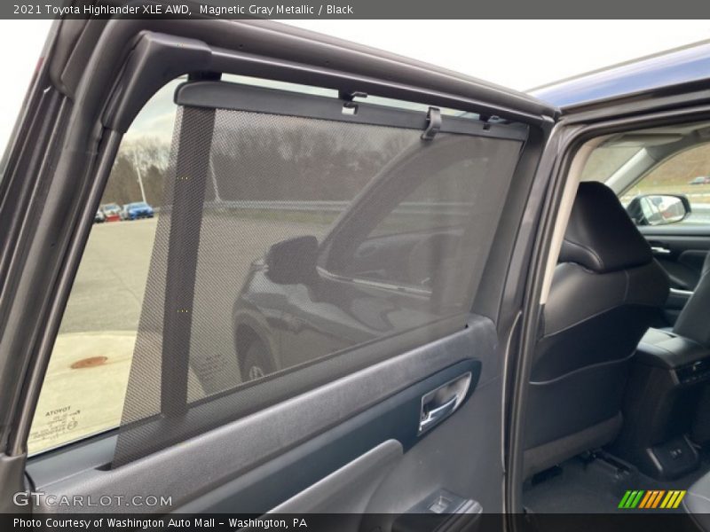 Magnetic Gray Metallic / Black 2021 Toyota Highlander XLE AWD